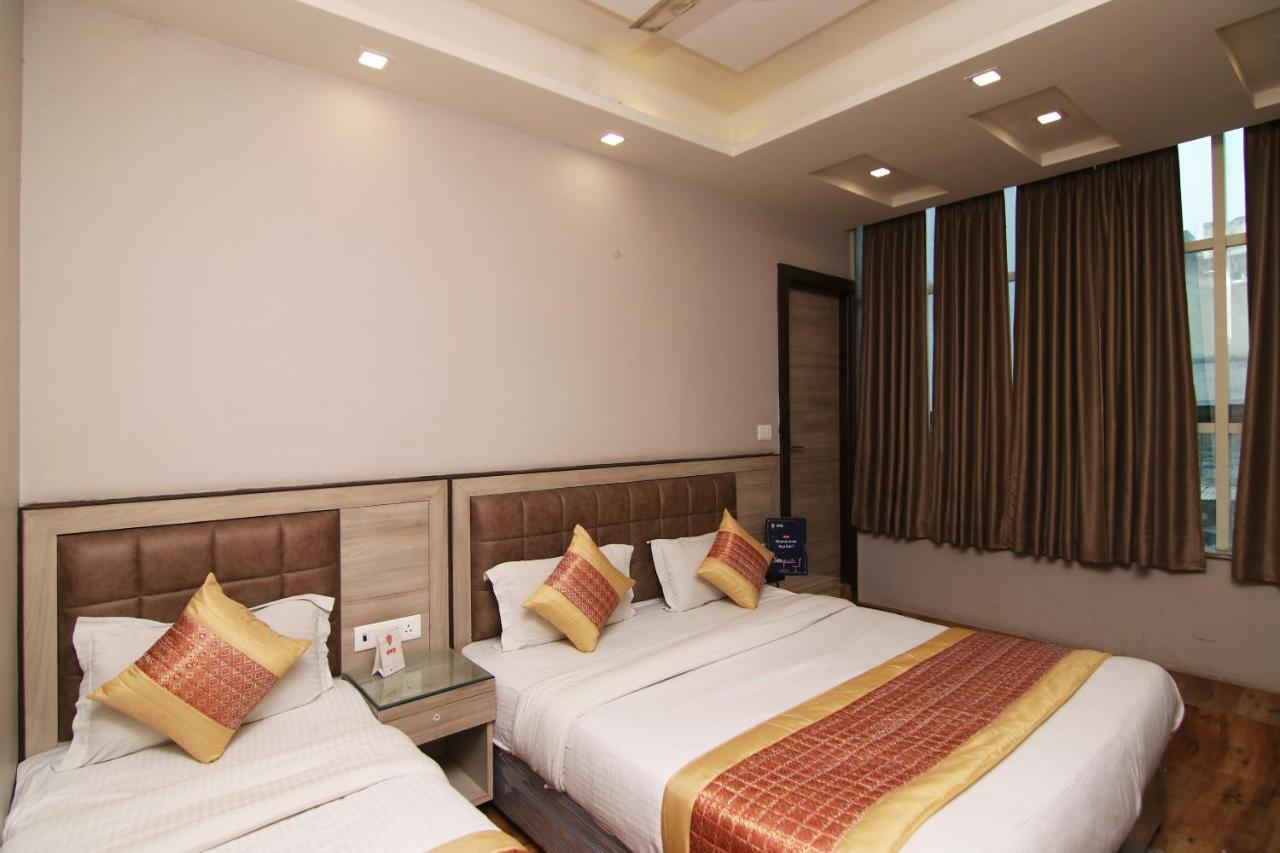 Oyo 23603 Hotel Merry Gold New Delhi Luaran gambar