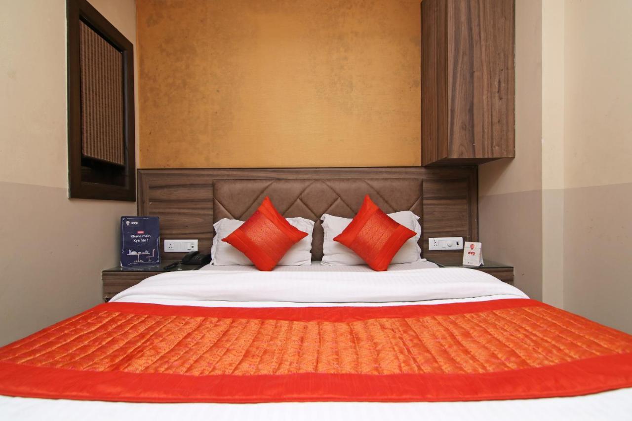 Oyo 23603 Hotel Merry Gold New Delhi Luaran gambar